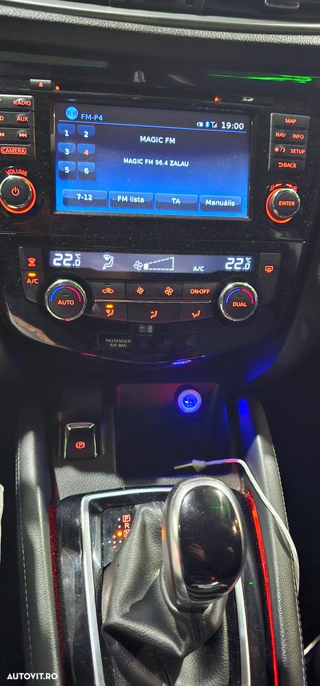 Nissan Qashqai 1.2 DIG-T Start/Stop X-TRONIC Tekna - 13