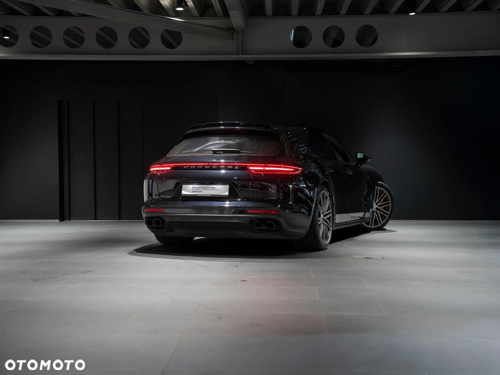 Porsche Panamera Turbo - 5