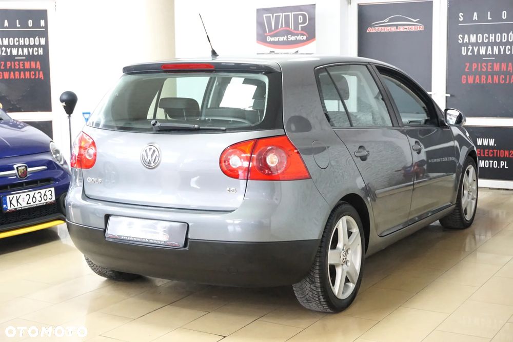 Volkswagen Golf 1.6 Tour - 4