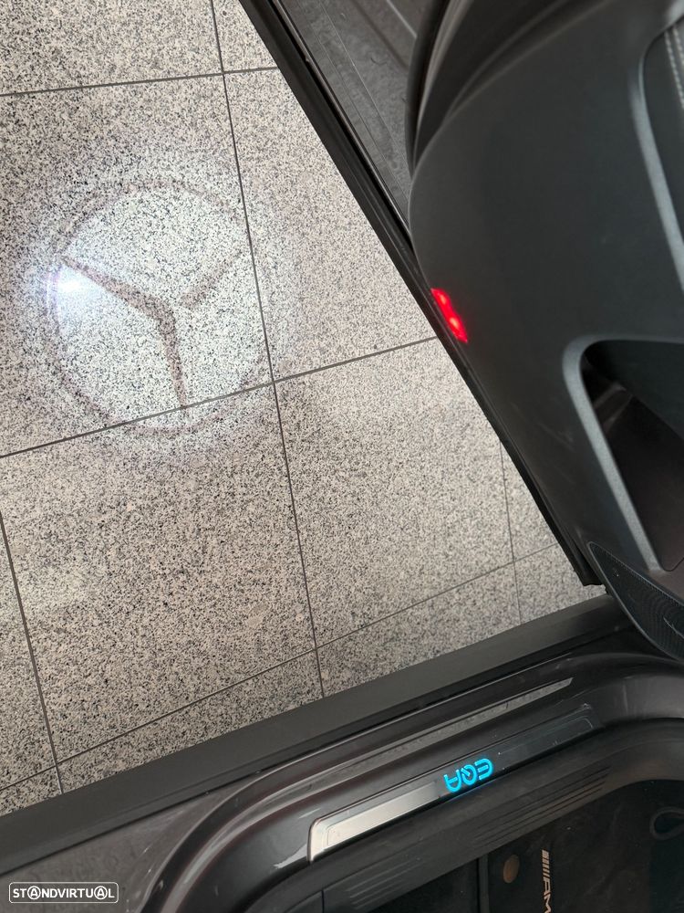 Mercedes-Benz EQA 250+ AMG Line - 32
