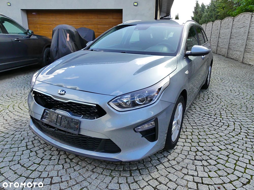 Kia Ceed - 5