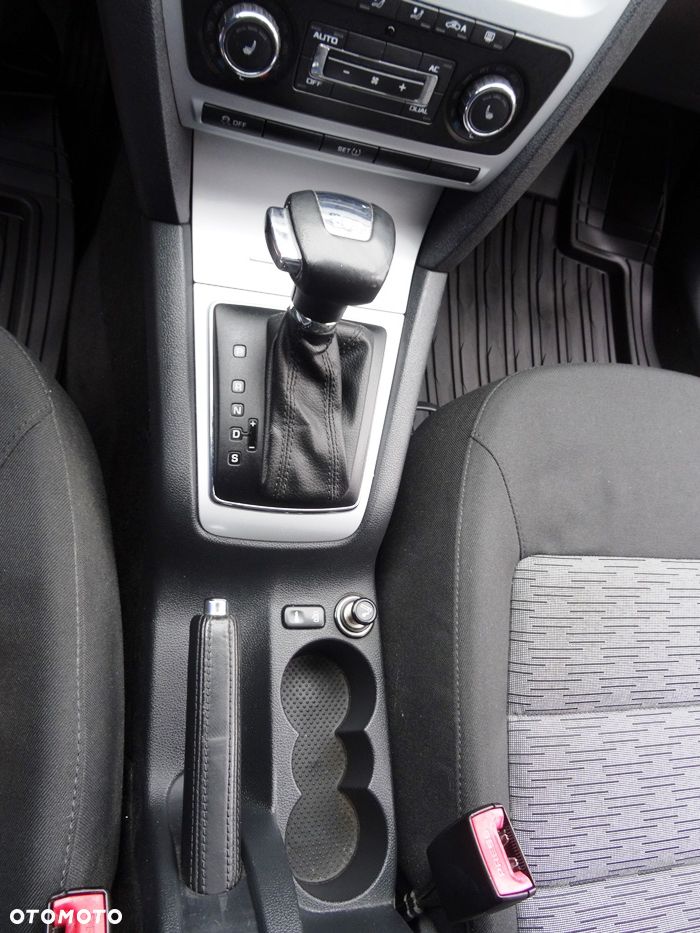 Skoda Octavia 1.8 TSI Elegance DSG - 22