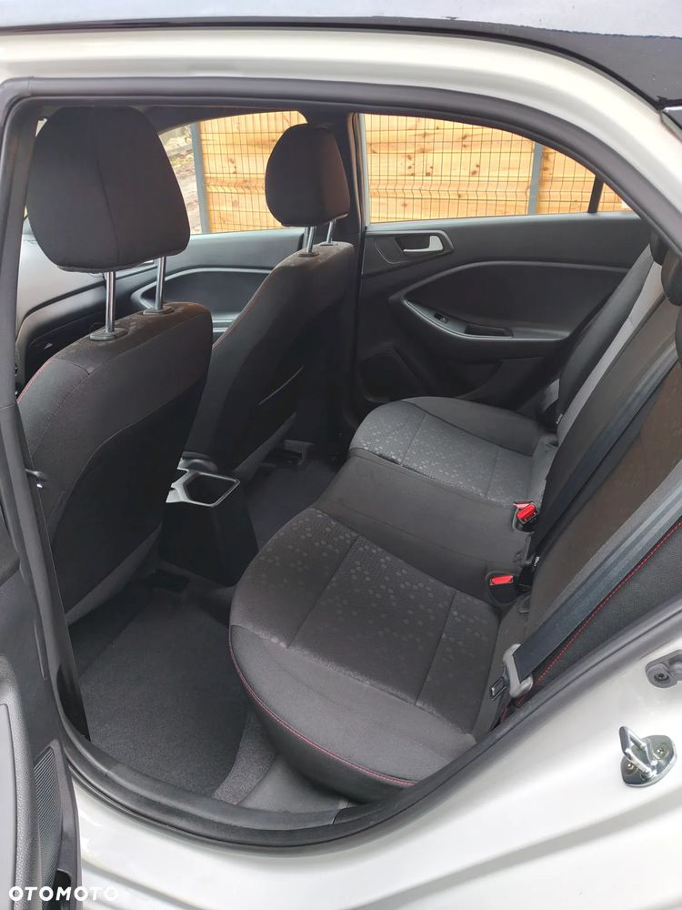 Hyundai i20 1.2 Comfort - 17