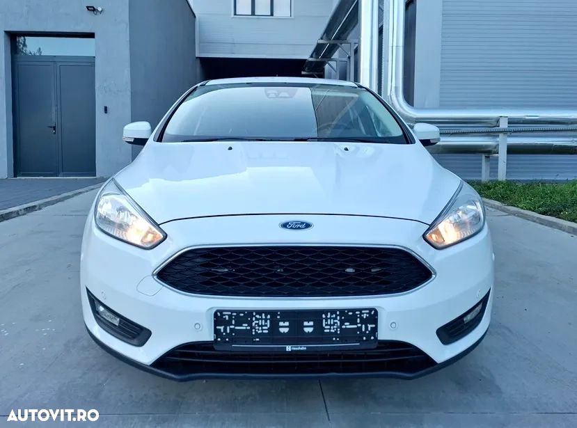 Ford Focus 2.0 EcoBlue Titanium Business - 9