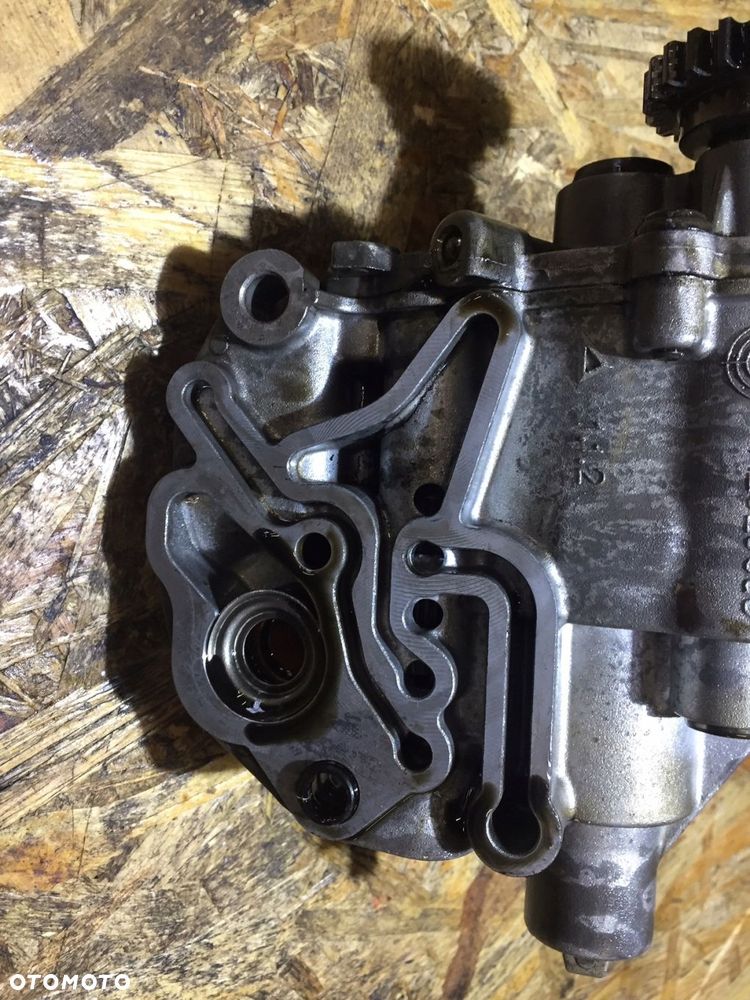 audi a4 b8 2.0 tfsi pompa oleju cdnc 06h115105af - 10