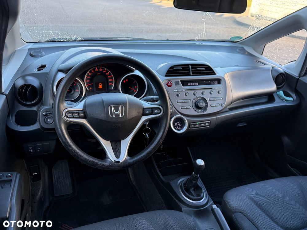 Honda Jazz 1.4 Executive - 17