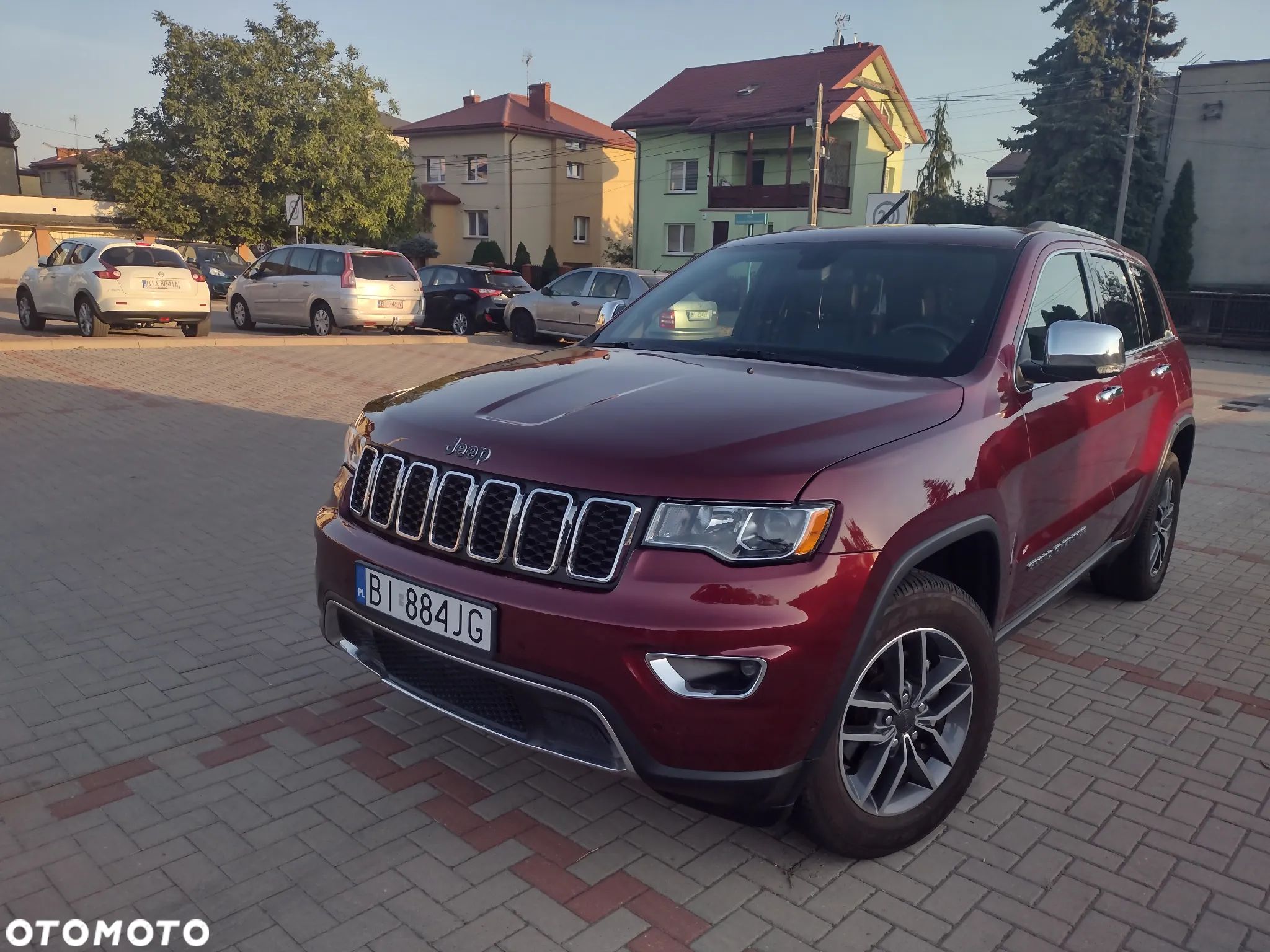 Jeep Grand Cherokee - 1