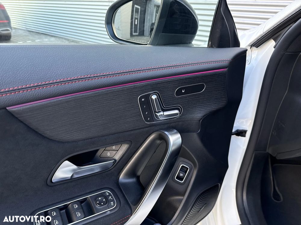 Mercedes-Benz CLA 250 7G-DCT AMG Line - 23