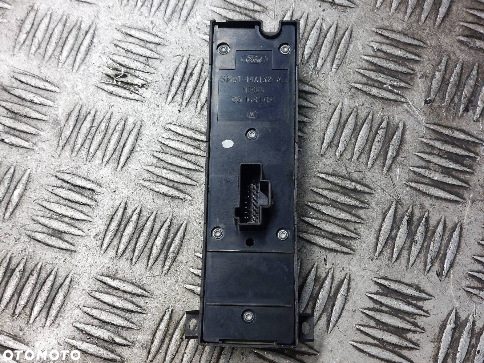 PANEL STEROWANIA SZYB FORD FOCUS MK2 - 2