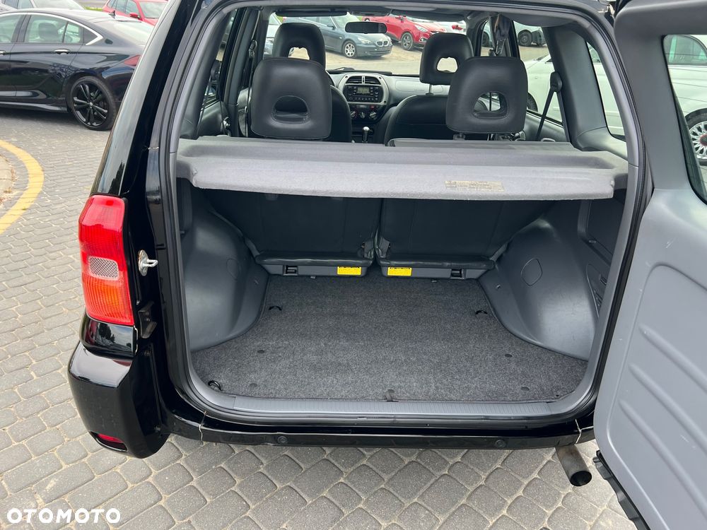Toyota RAV4 2.0 VVT-i 4x4 - 22