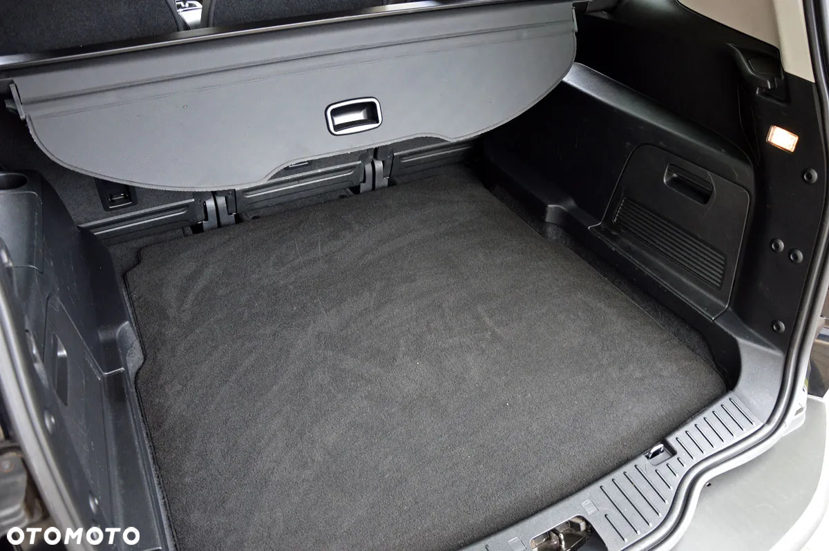 Ford S-Max 2.0 TDCi Titanium - 26