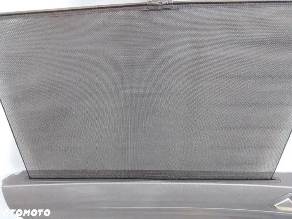 Vw Touran III 5TA 15- Boczek Drzwi Tylny Lewy Tył Tapicerka Roleta 5TA861317 - 2