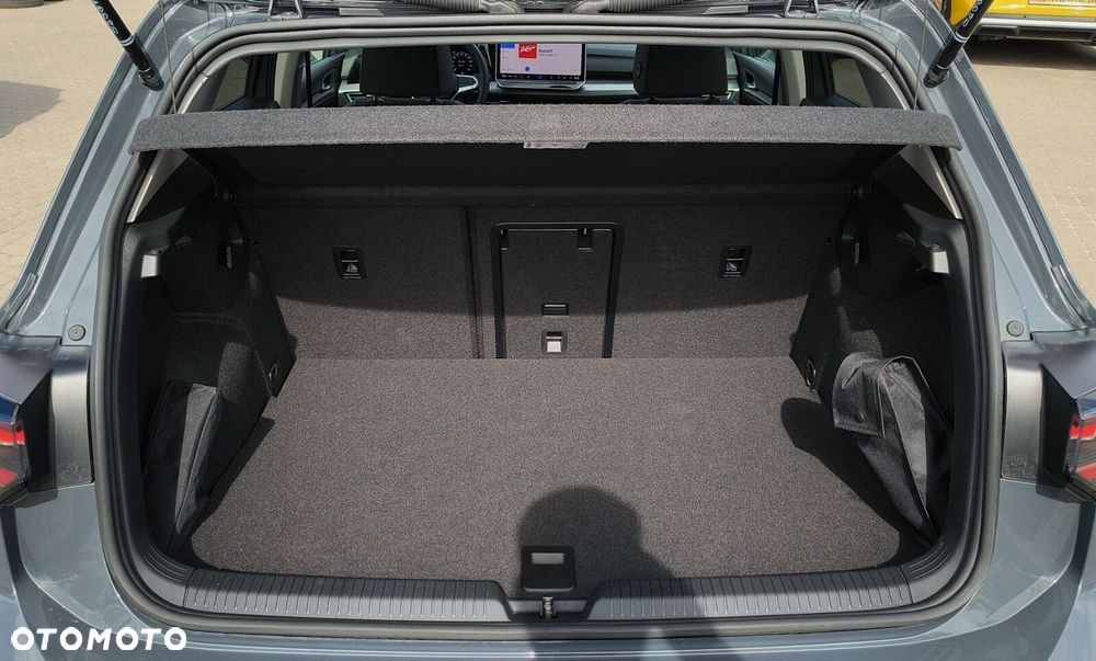 Volkswagen Golf - 28