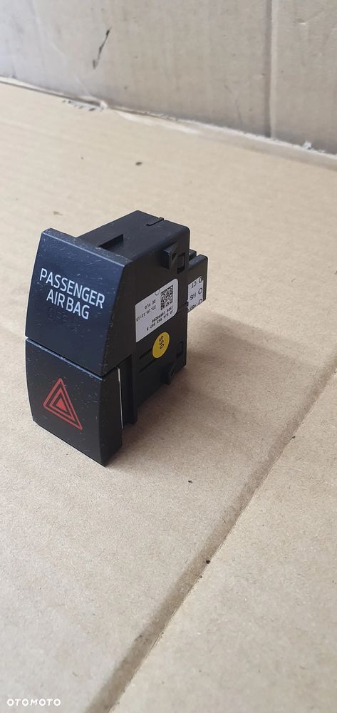 Przełącznik włącznik świateł awaryjnych Skoda Rapid 5JA953507B - 2