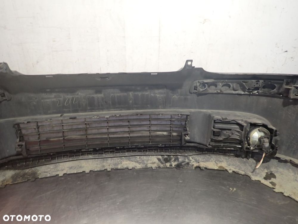 ZDERZAK PRZÓD VOLKSWAGEN GOLF V - 8