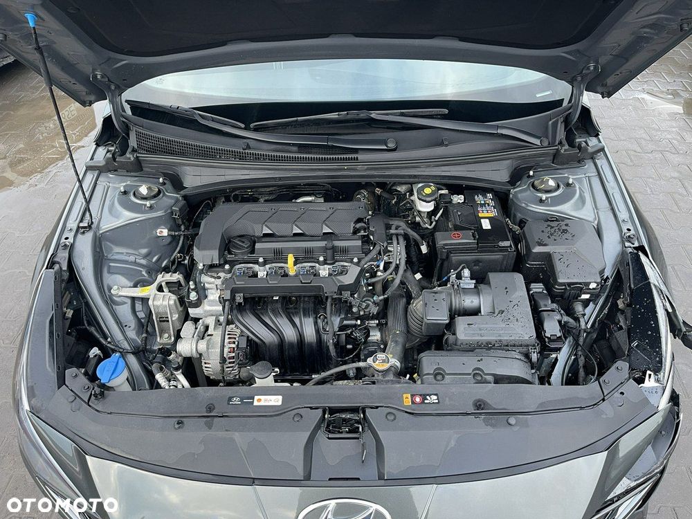 Hyundai Elantra 1.6 Modern - 13