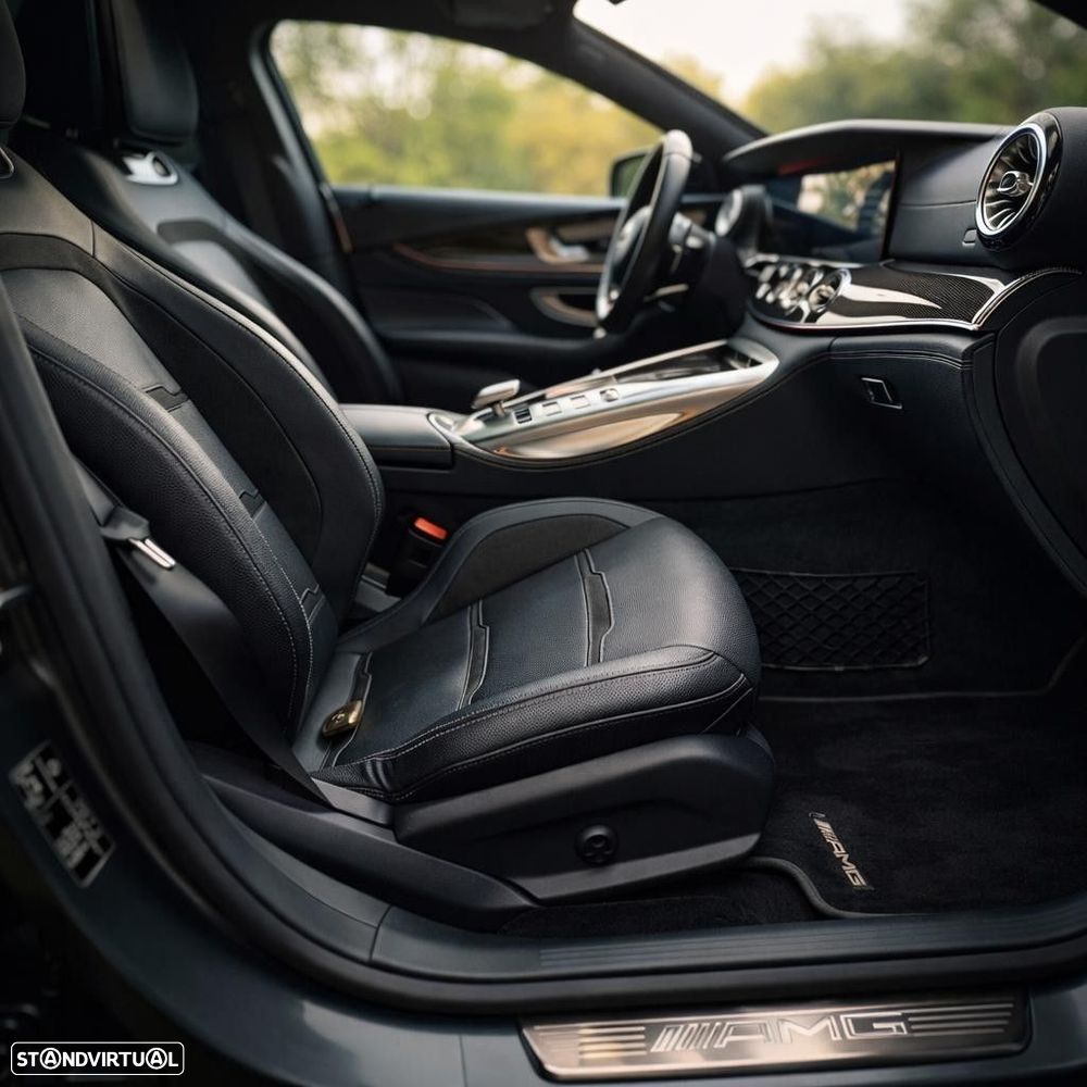 Mercedes-Benz AMG GT 43 4Matic+ - 33