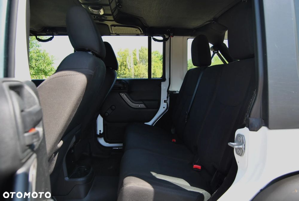 Jeep Wrangler - 6