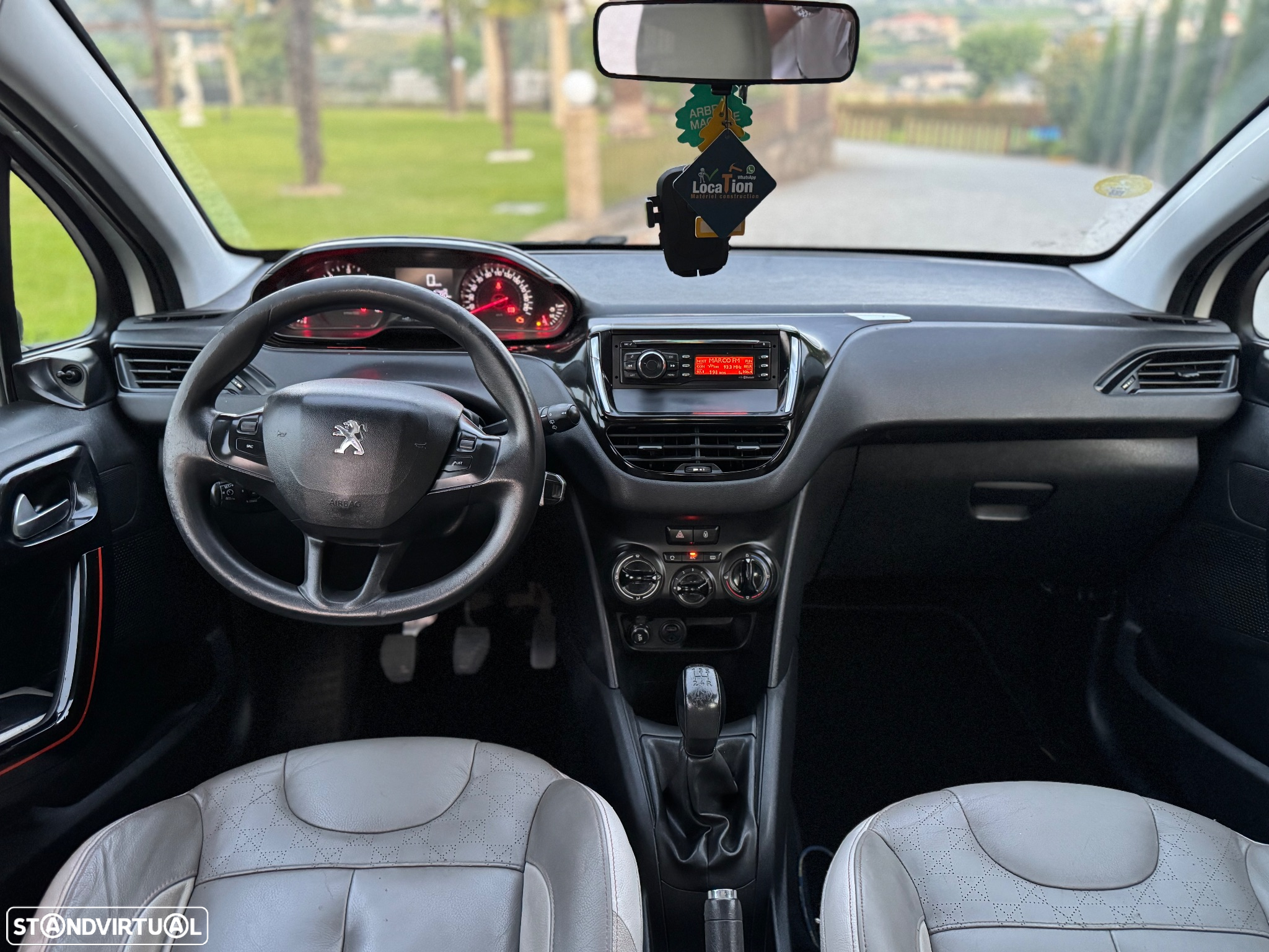 Peugeot 208 1.4 HDi Allure - 19