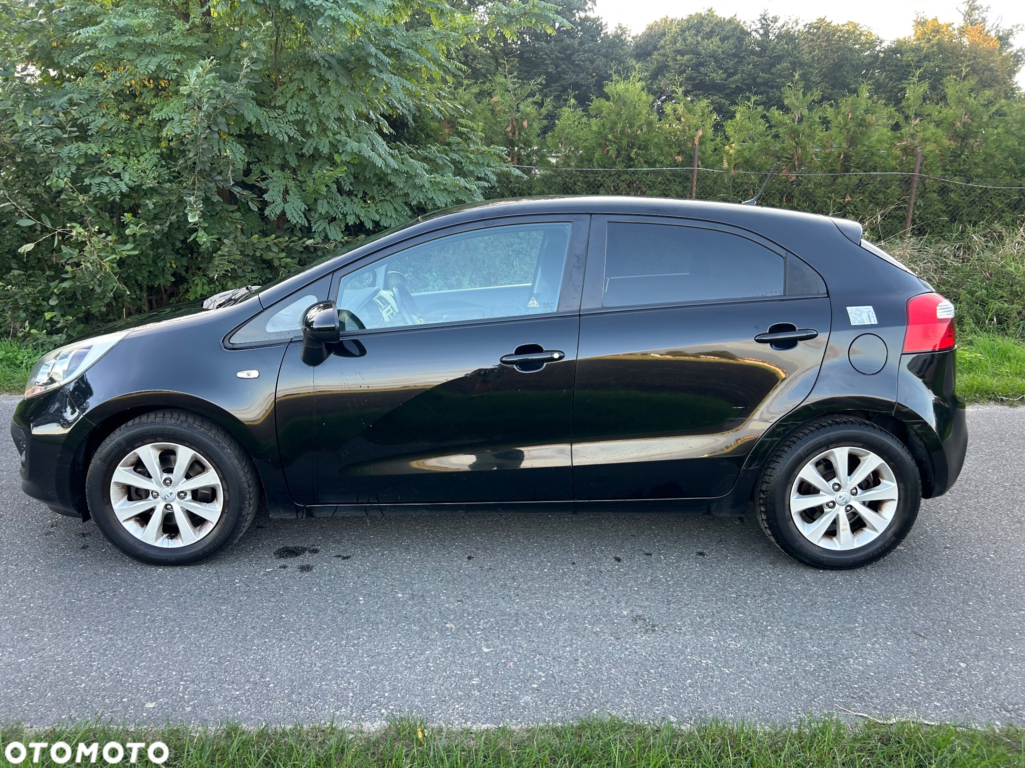 Kia Rio - 2