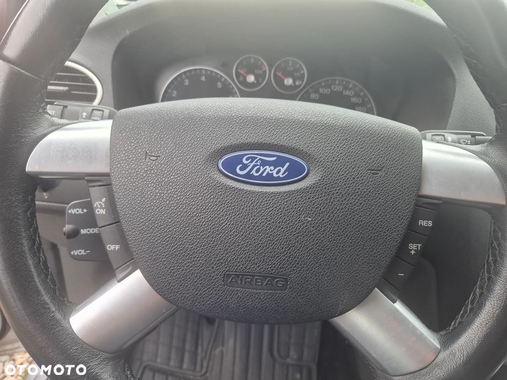 Ford Focus 1.6 16V Ambiente - 13