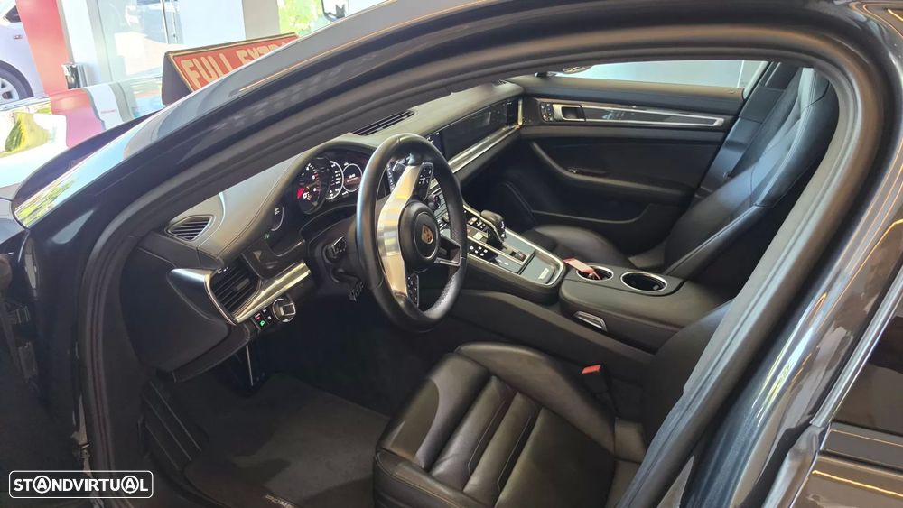 Porsche Panamera 4 S - 7