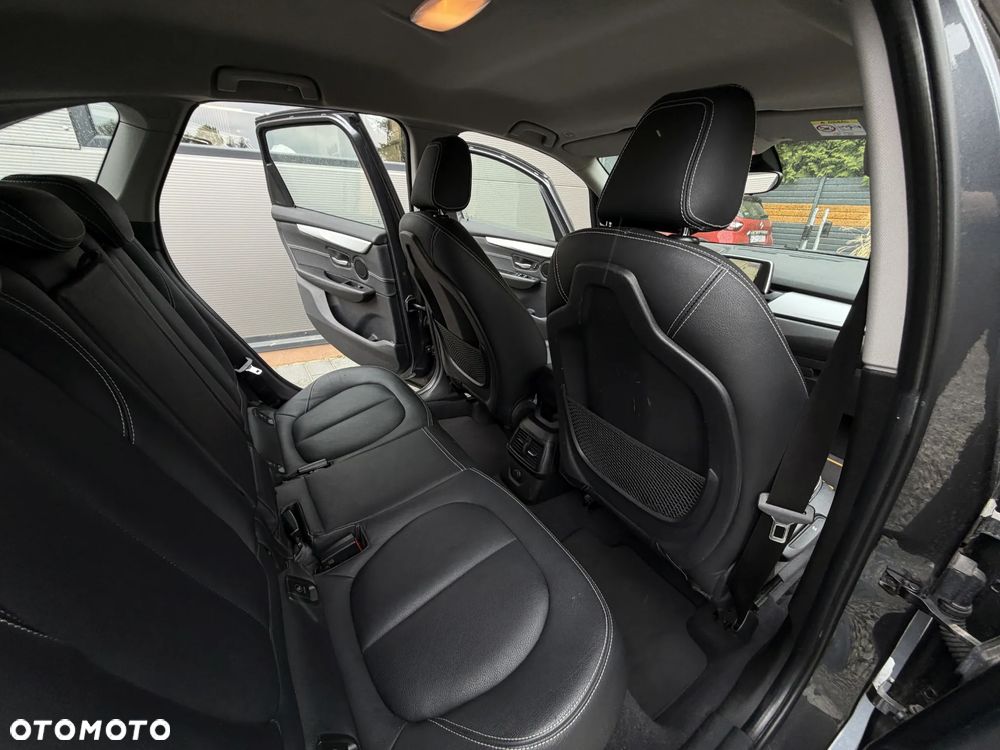 BMW Seria 2 220i Sport-Aut Advantage - 18