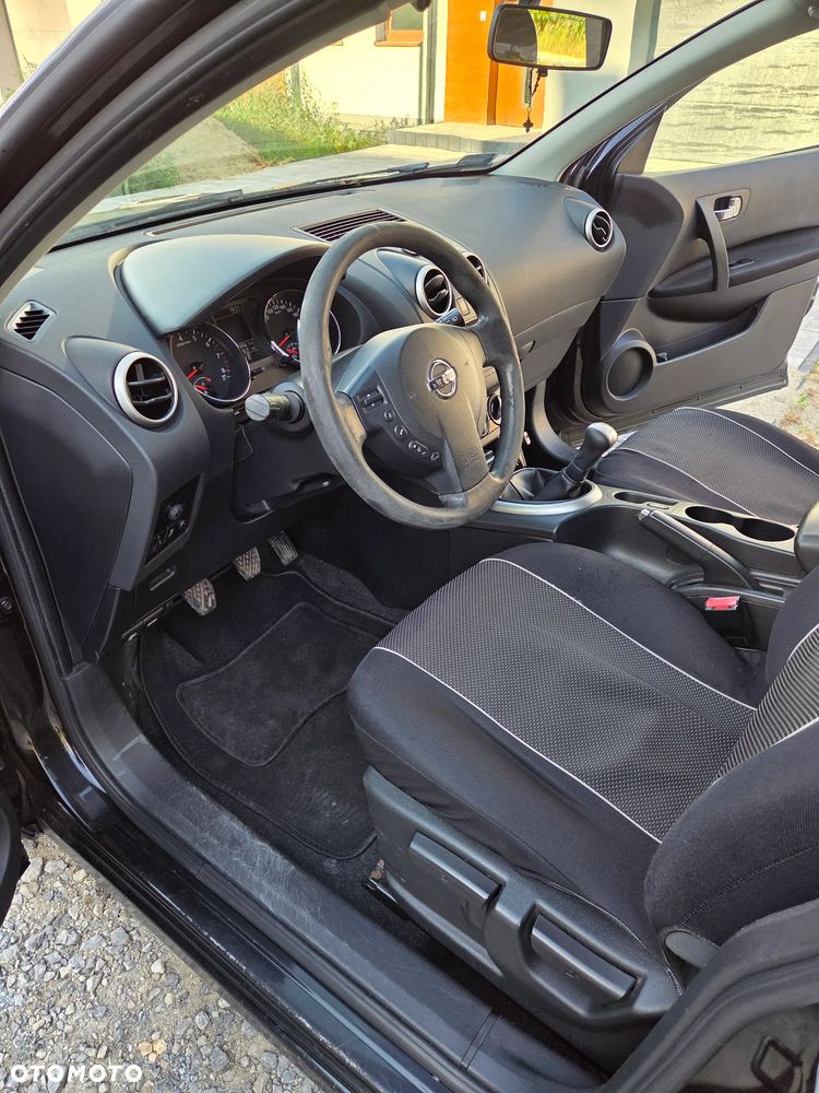 Nissan Qashqai 1.6 Visia - 11