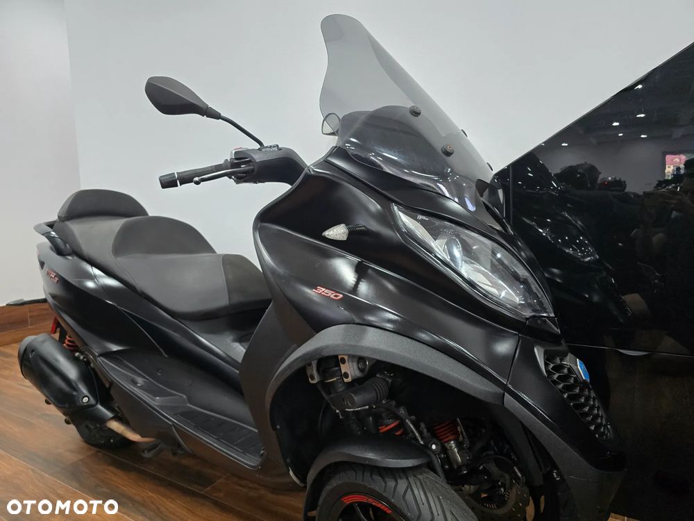Piaggio MP-3 - 34