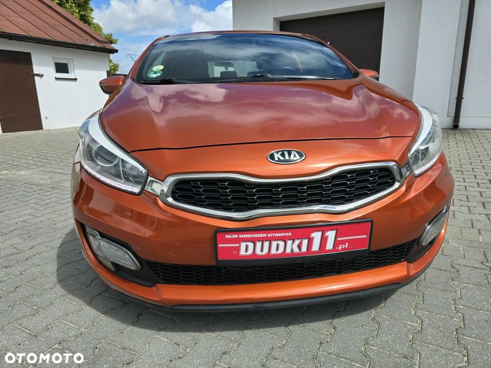 Kia Ceed - 8