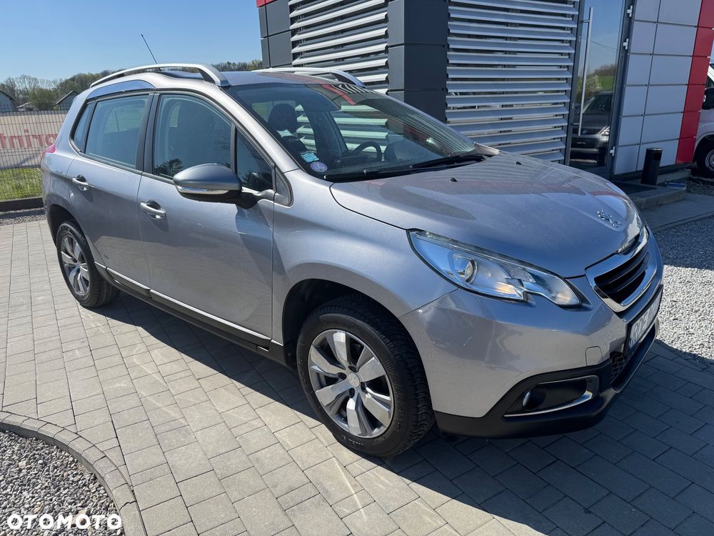 Peugeot 2008 1.2 Pure Tech Style - 1