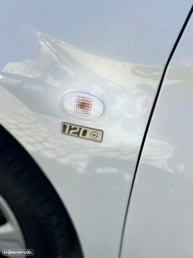 Opel Karl 1.0 ECOTEC S&S 120 Anos - 9