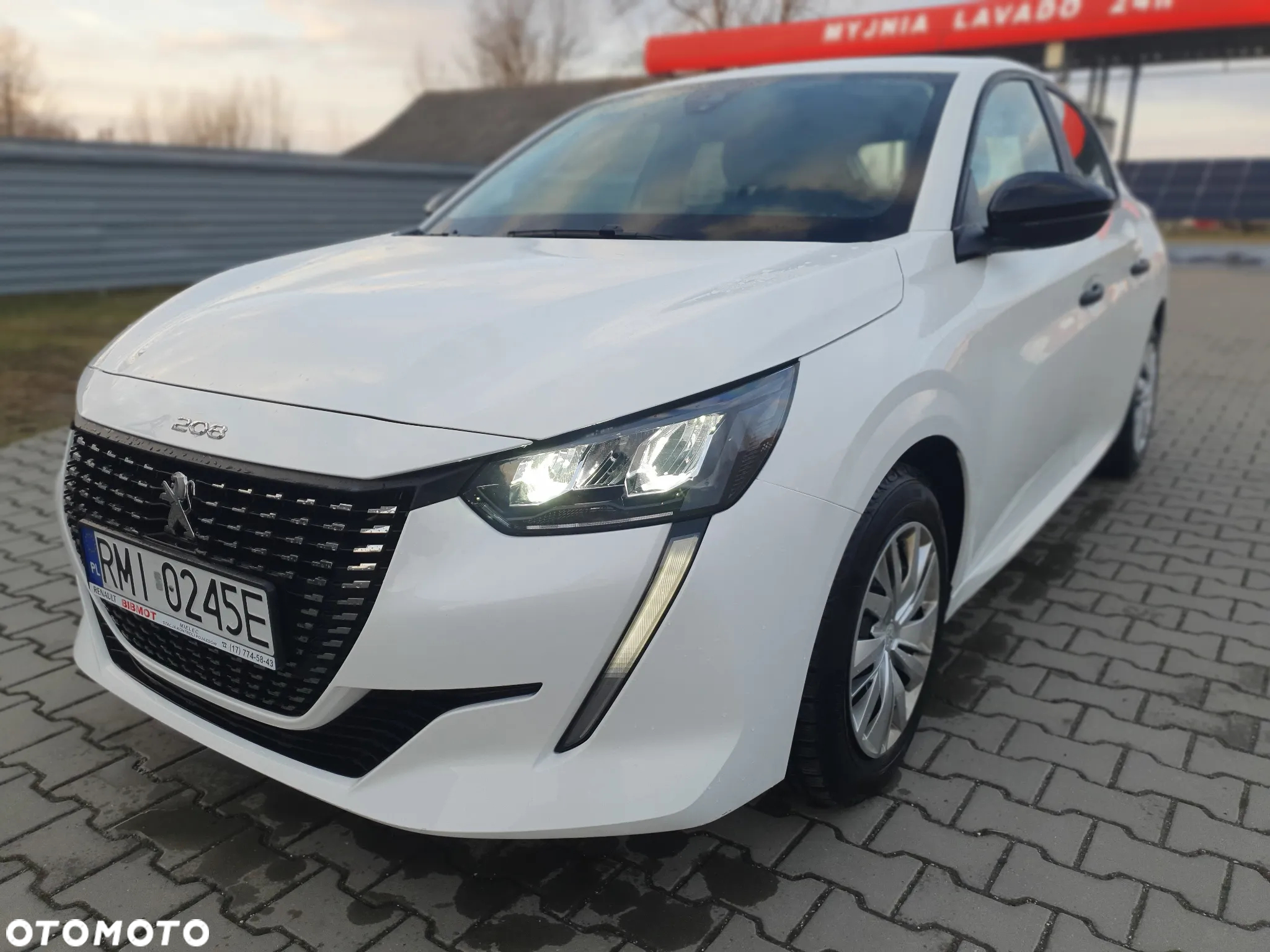 Peugeot 208 1.2 PureTech Like S&S - 3