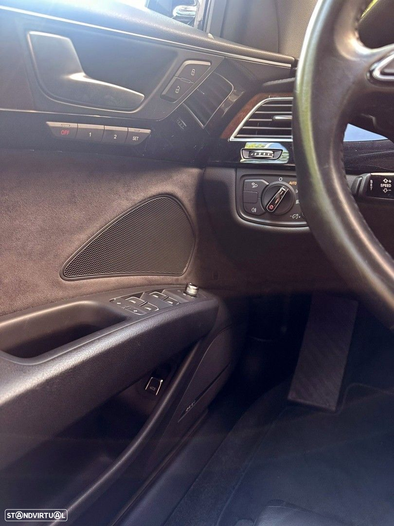 Audi A8 - 14