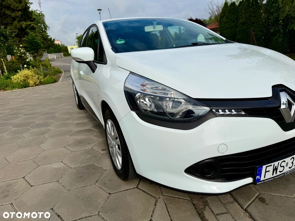 Renault Clio 1.2 16V 75 Life - 26