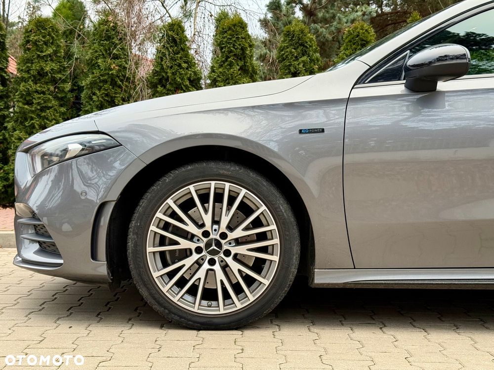 Mercedes-Benz Klasa A 250 E Edycja specjalna 8G-DCT - 25