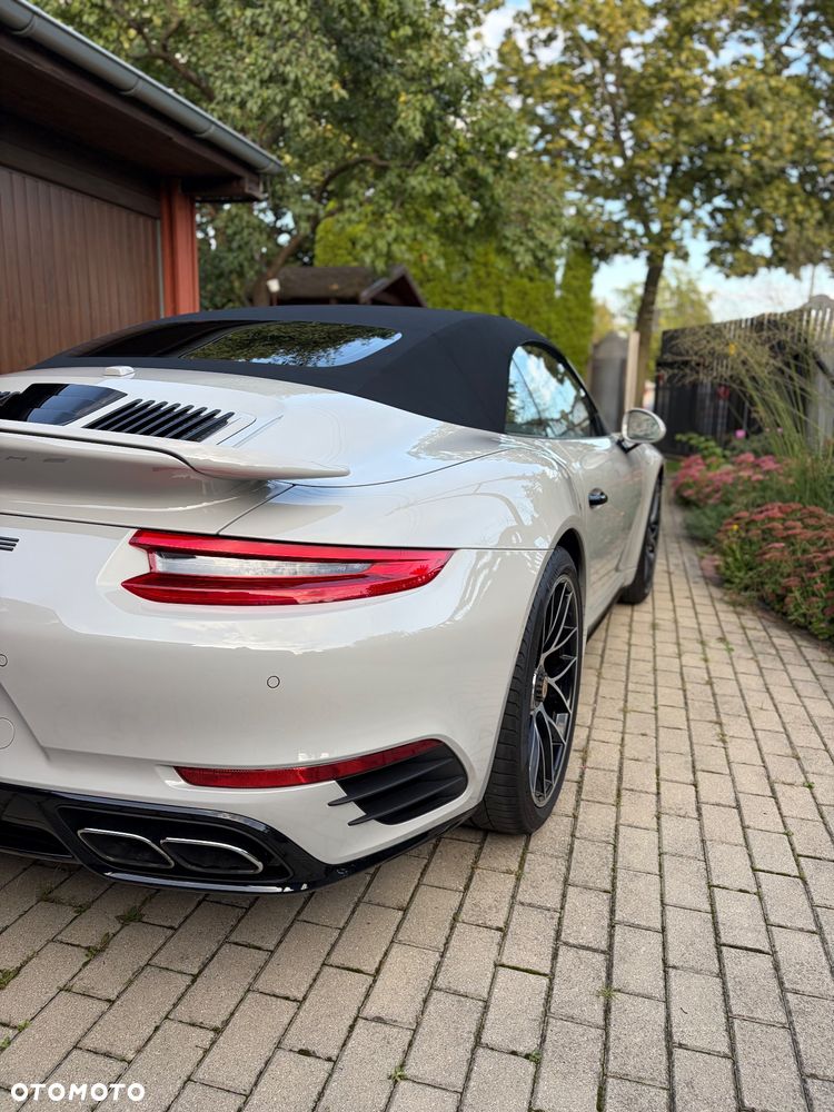 Porsche 911 - 12