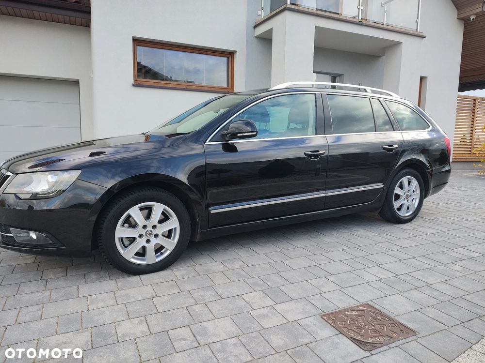 Skoda Superb 2.0 TDI Elegance - 11