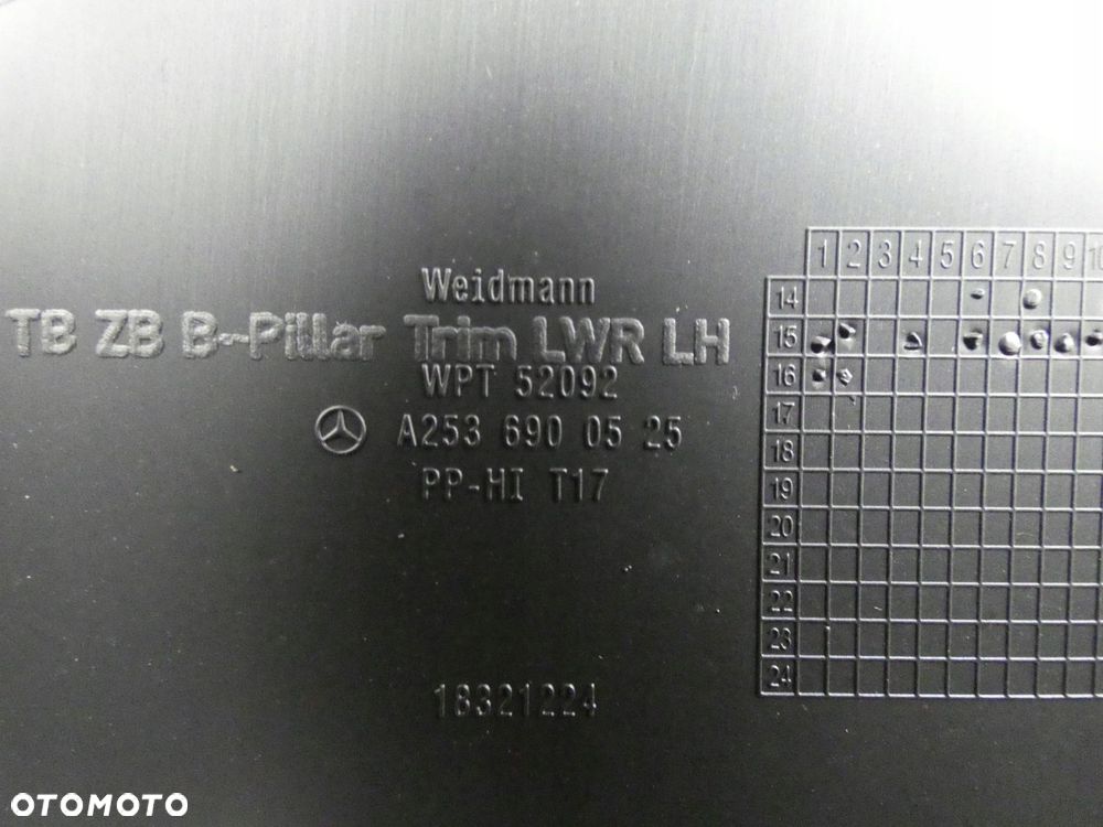 MERCEDES GLC W253 X253 OSŁONA SŁUPKA B DOLNA LEWA - 3