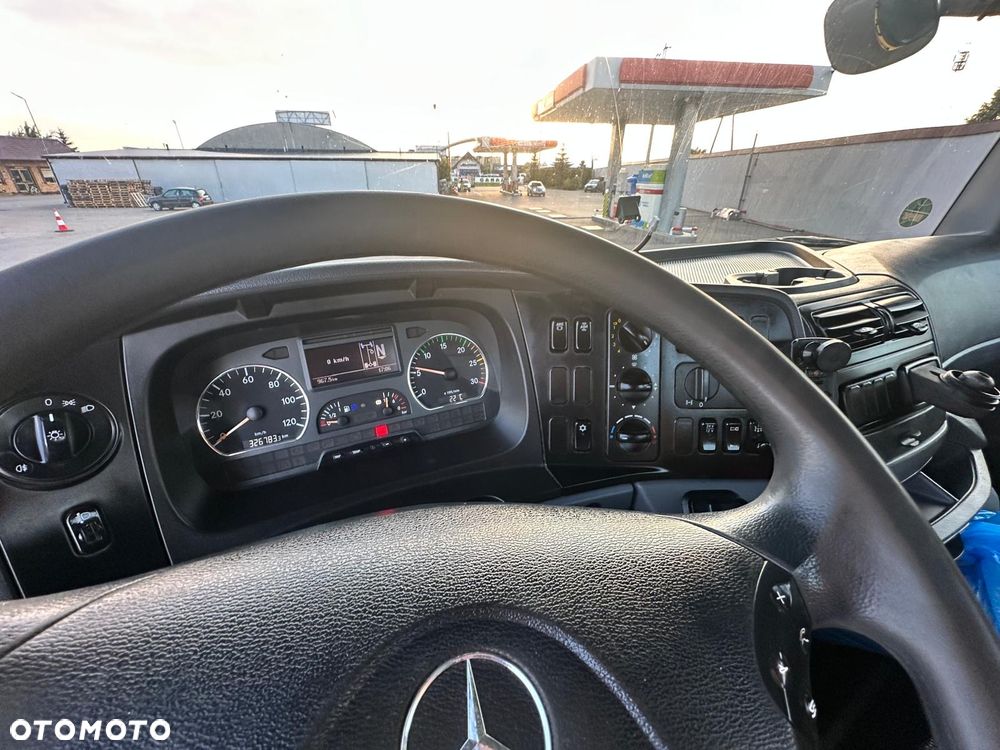 Mercedes-Benz Axor 1833 - 13