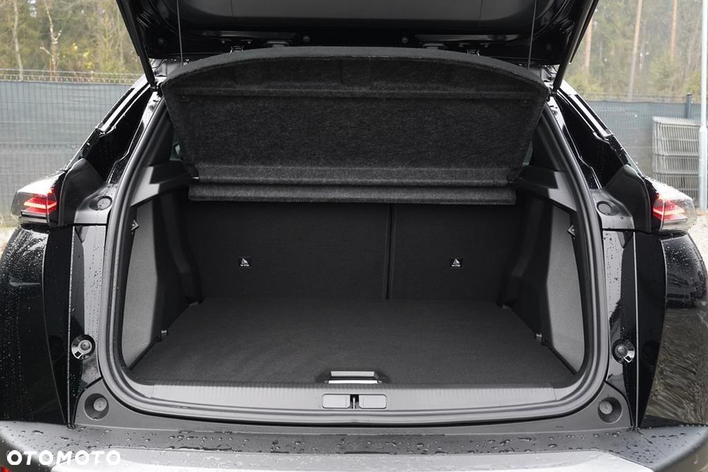 Peugeot 2008 PureTech mHEV Allure e-DCS6 - 8