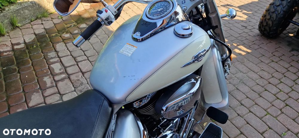 Suzuki VL 800 Volusia - Boulevard C50 - 11