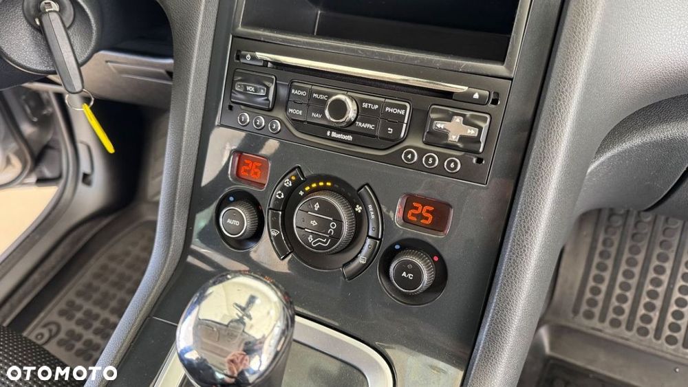 Peugeot 5008 e-HDI 115 ETG6 Stop&Start Active - 37