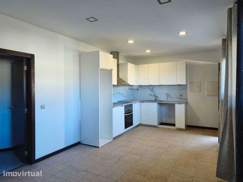 Apartamento T1 novo estrear