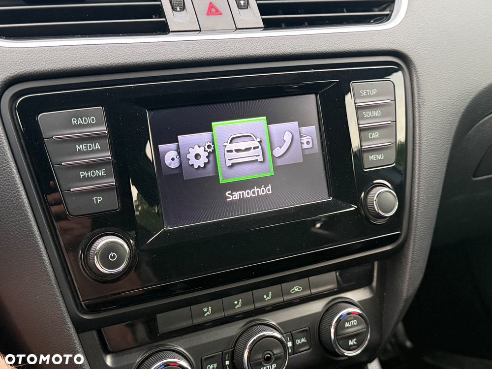 Skoda Octavia 2.0 TDI RS - 35