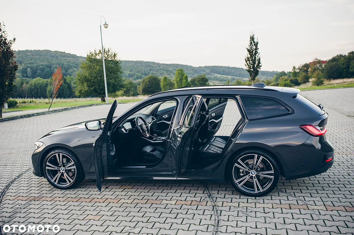 BMW Seria 3 320d Sport Line Shadow sport - 15