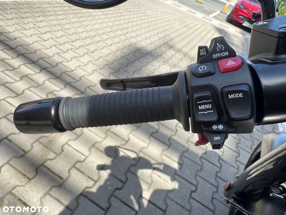 BMW R - 16