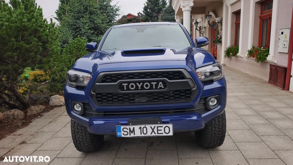 Toyota Tacoma - 9