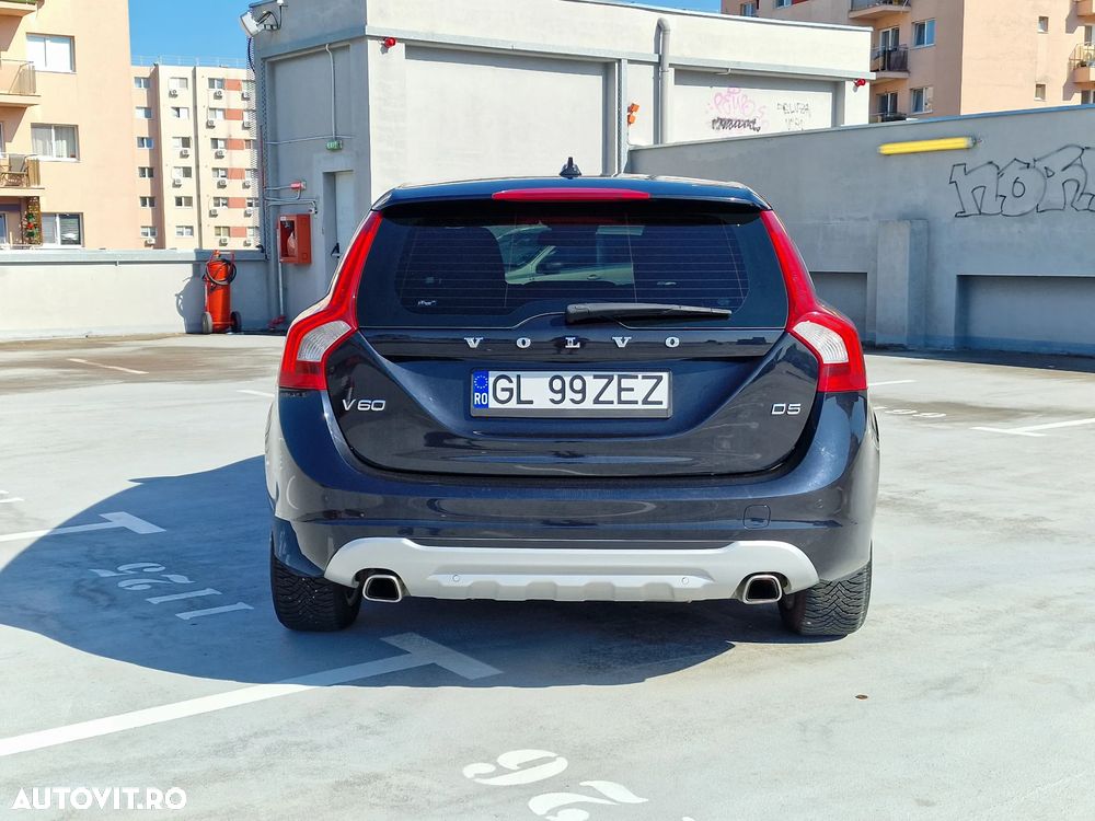 Volvo V60 D5 Geartronic Momentum - 7