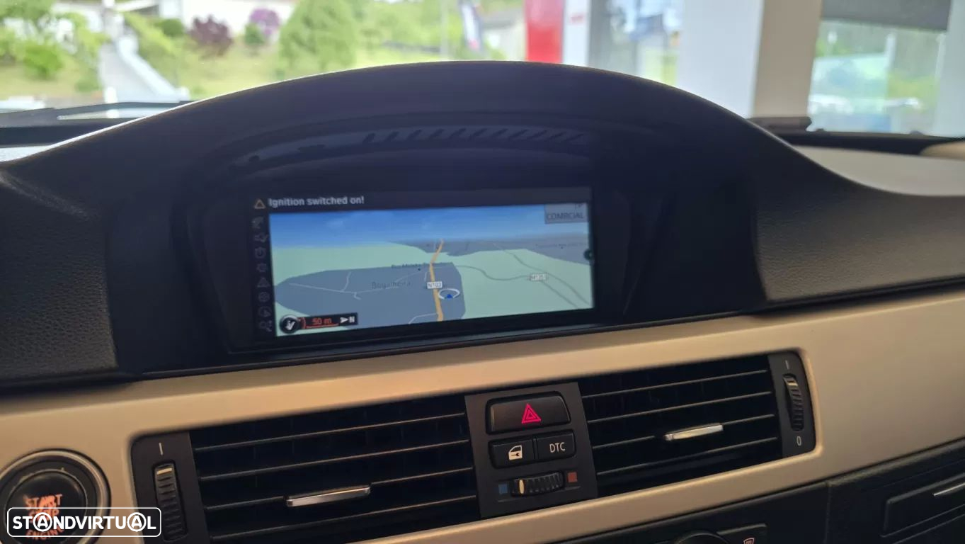 BMW 318 d Touring Navigation Sport - 34